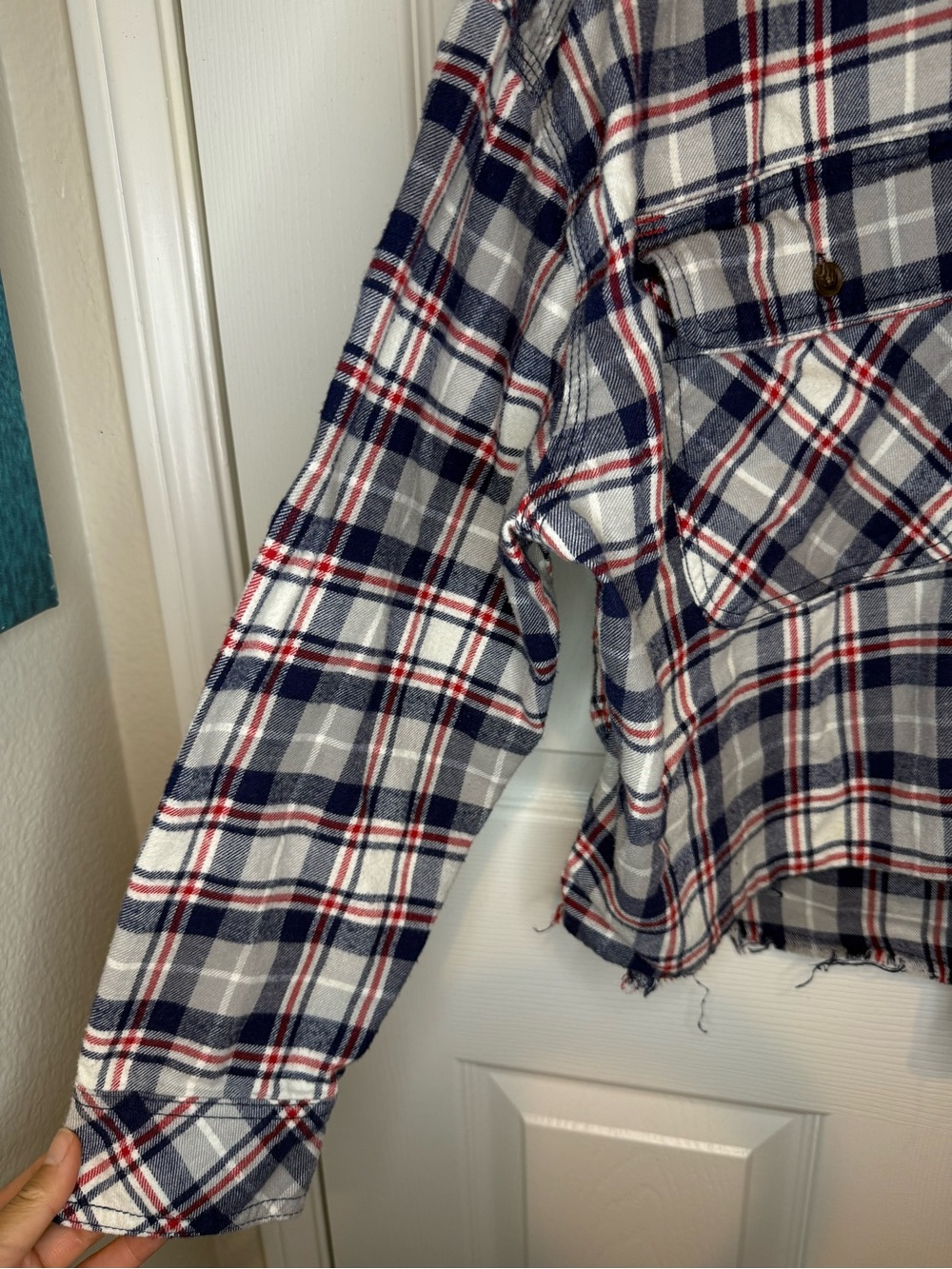 BDG Urban Outfitters Cropped Plaid Flannel Shirt – Size M - Picture 2 of 5